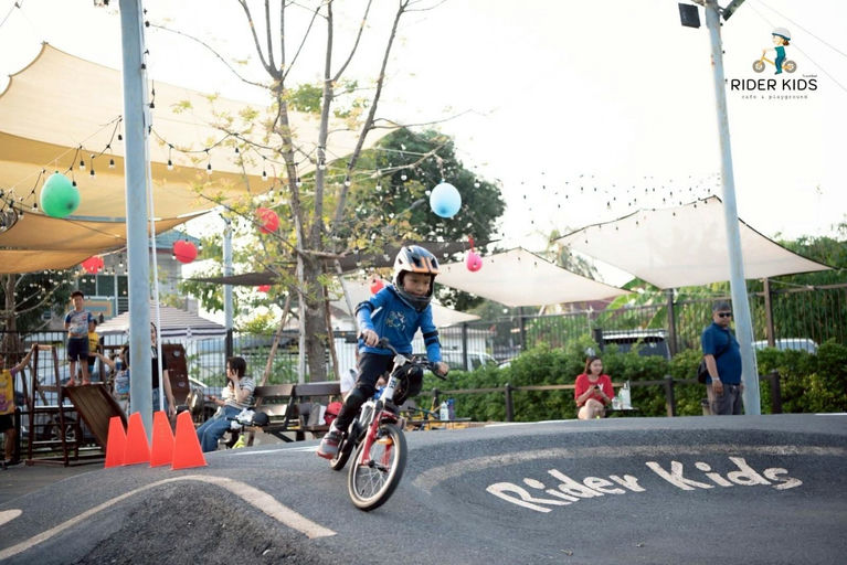 Rider Kids Cafe & Playground พุทธมณฑลสาย 2 / บางแค
